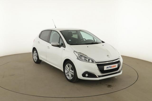 Peugeot 208 image 6