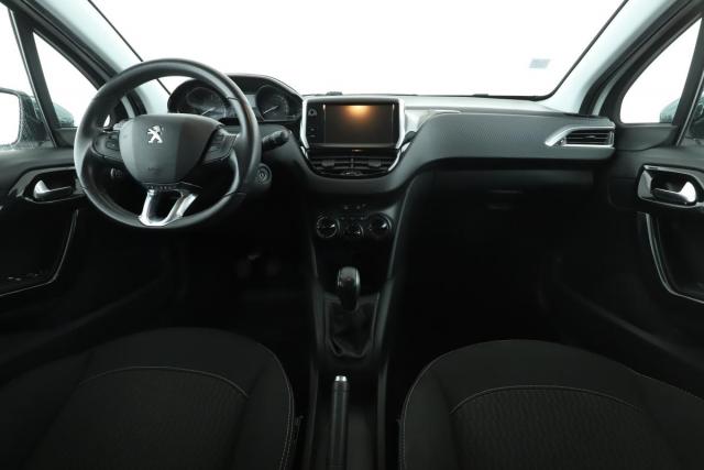 Peugeot 208 image 3