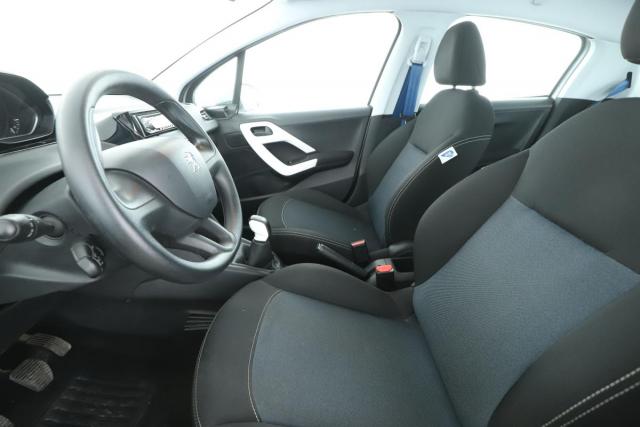 Peugeot 208 image 2