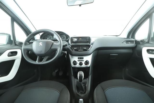 Peugeot 208 image 3