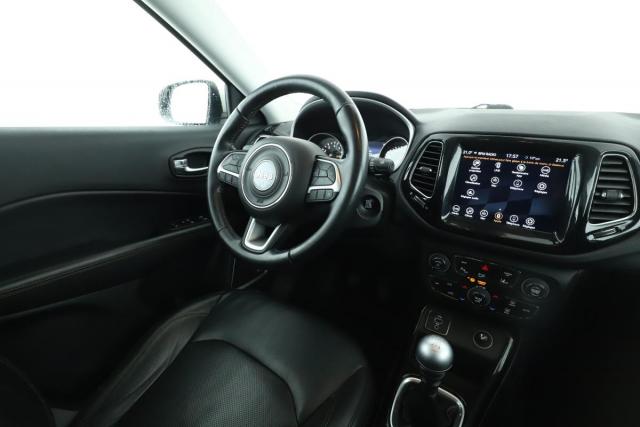 Jeep Compass image 9