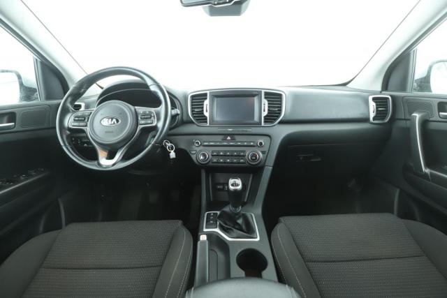 Kia Sportage image 8
