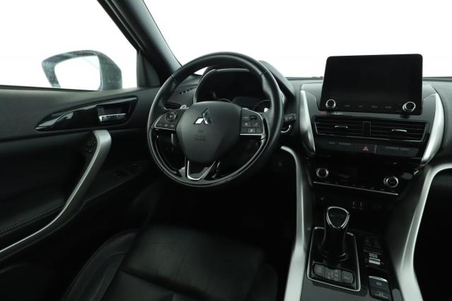 Mitsubishi Eclipse Cross image 8