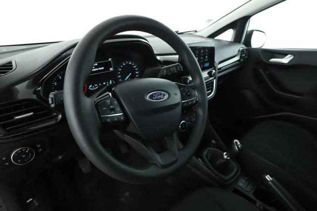 Ford Fiesta image 6