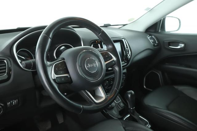Jeep Compass image 6