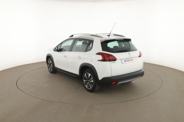 Peugeot 2008 image 9