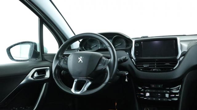Peugeot 2008 image 4