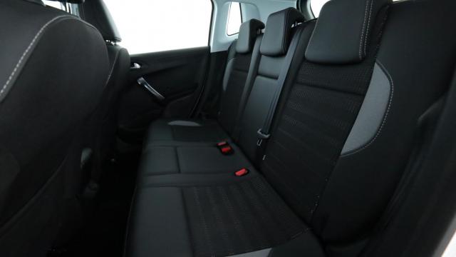 Peugeot 2008 image 1