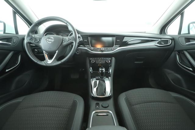 Opel Astra image 8