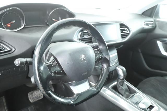 Peugeot 308 image 6