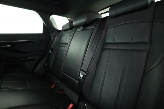 Land Rover Range Rover Evoque image 9