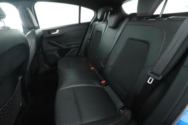 Ford Focus image 2