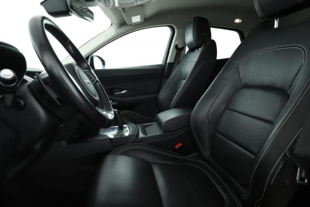 Jaguar E-Pace image 8