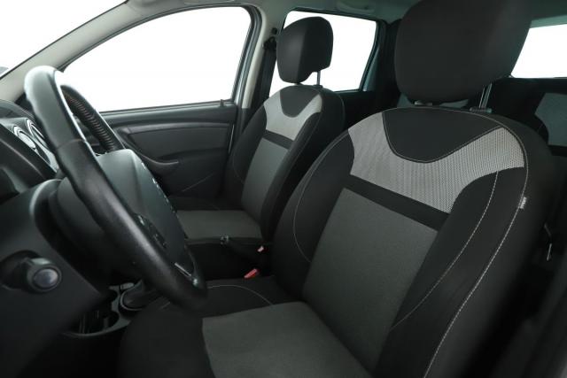 Dacia Duster image 5