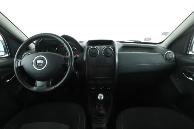Dacia Duster image 2