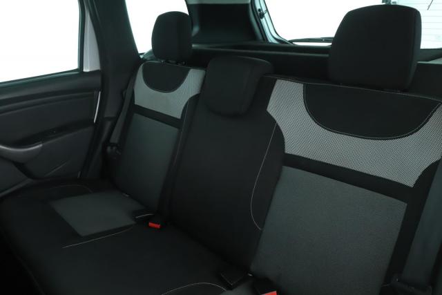Dacia Duster image 8