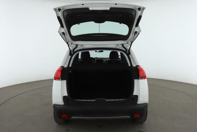 Peugeot 2008 image 8