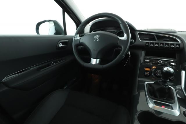 Peugeot 3008 image 3