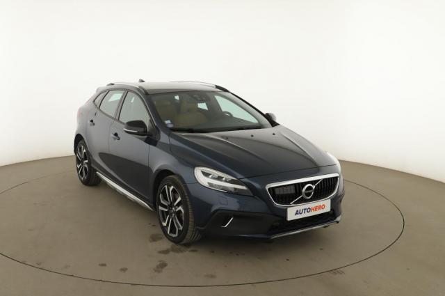 Volvo V40 Cross Country image 3