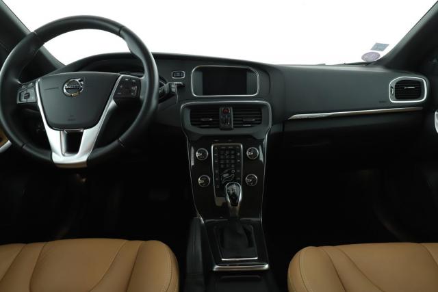 Volvo V40 Cross Country image 9