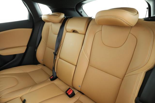 Volvo V40 Cross Country image 8