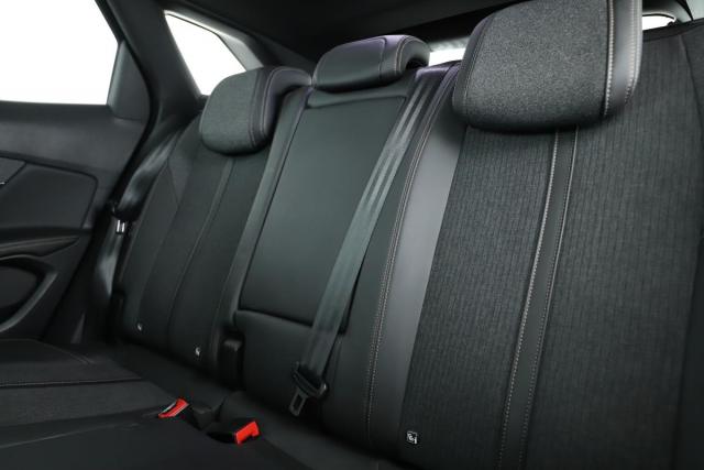 Peugeot 3008 image 1