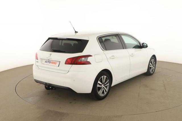 Peugeot 308 image 1