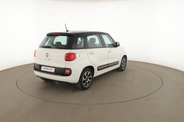 Fiat 500l image 4
