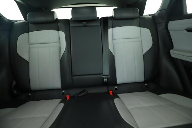 Land Rover Range Rover Evoque image 8