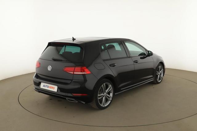 Volkswagen Golf image 6