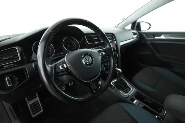 Volkswagen Golf image 3