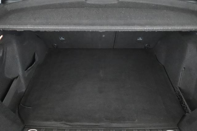 Peugeot 2008 image 8