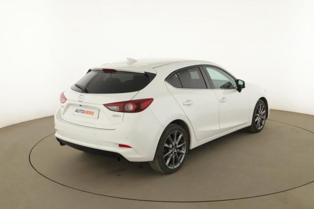 Mazda 3 image 8