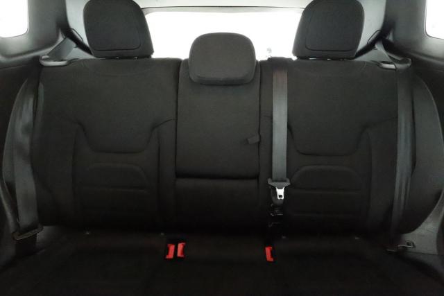 Jeep Renegade image 3