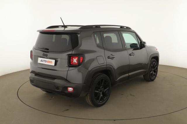 Jeep Renegade image 5