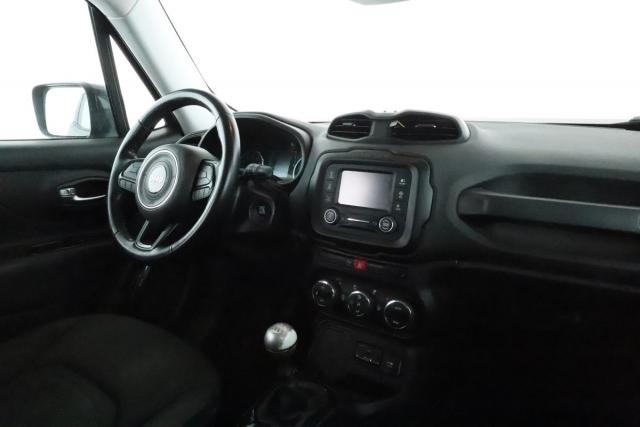 Jeep Renegade image 7