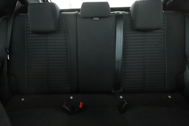 Peugeot 208 image 5