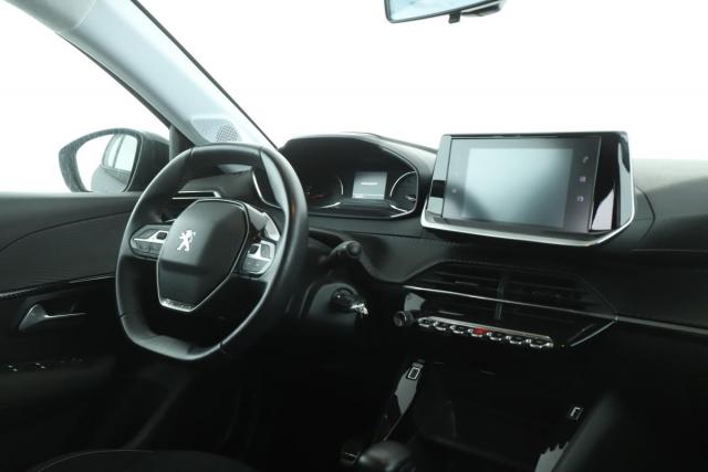 Peugeot 208 image 3