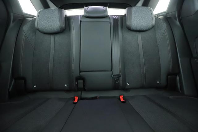 Peugeot 3008 image 6