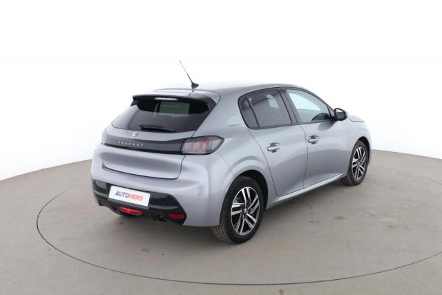Peugeot 208 image 1