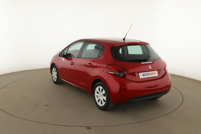 Peugeot 208 image 1