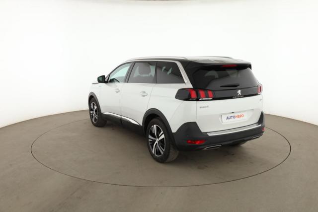 Peugeot 5008 image 8