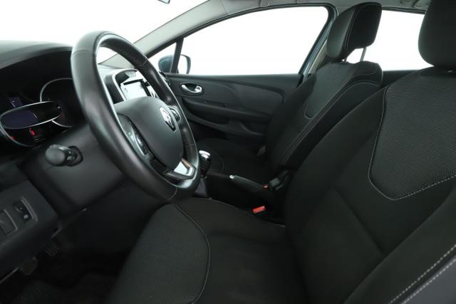 Renault Clio Estate image 3