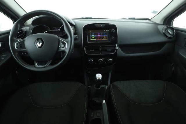 Renault Clio Estate image 8