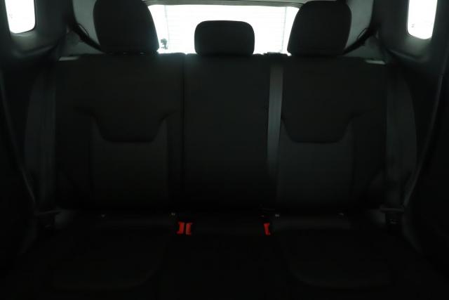 Jeep Renegade image 7