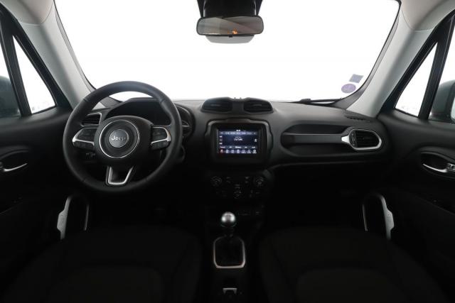 Jeep Renegade image 6