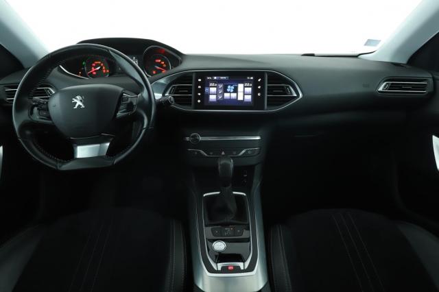 Peugeot 308 image 7
