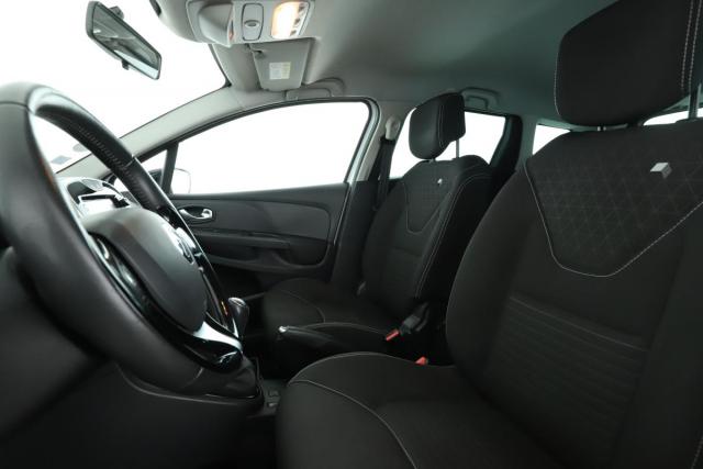 Renault Clio Estate image 9