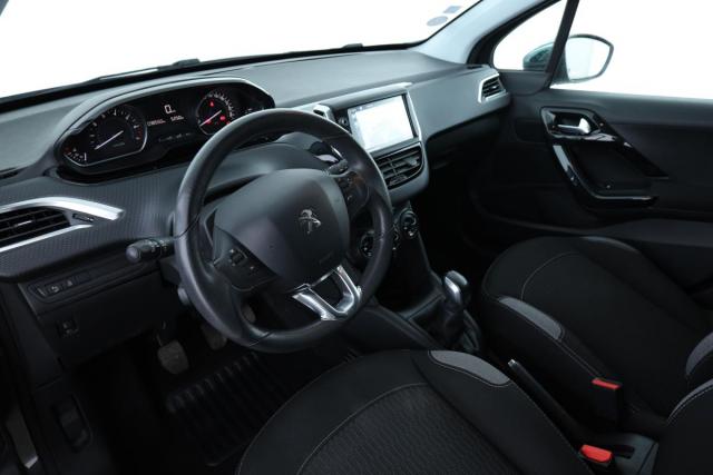 Peugeot 208 image 4