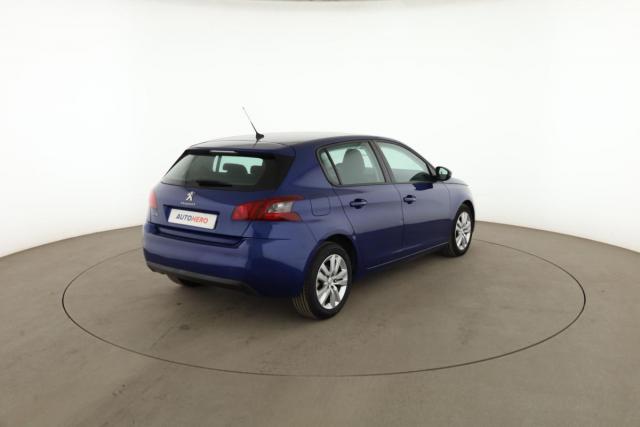 Peugeot 308 image 1